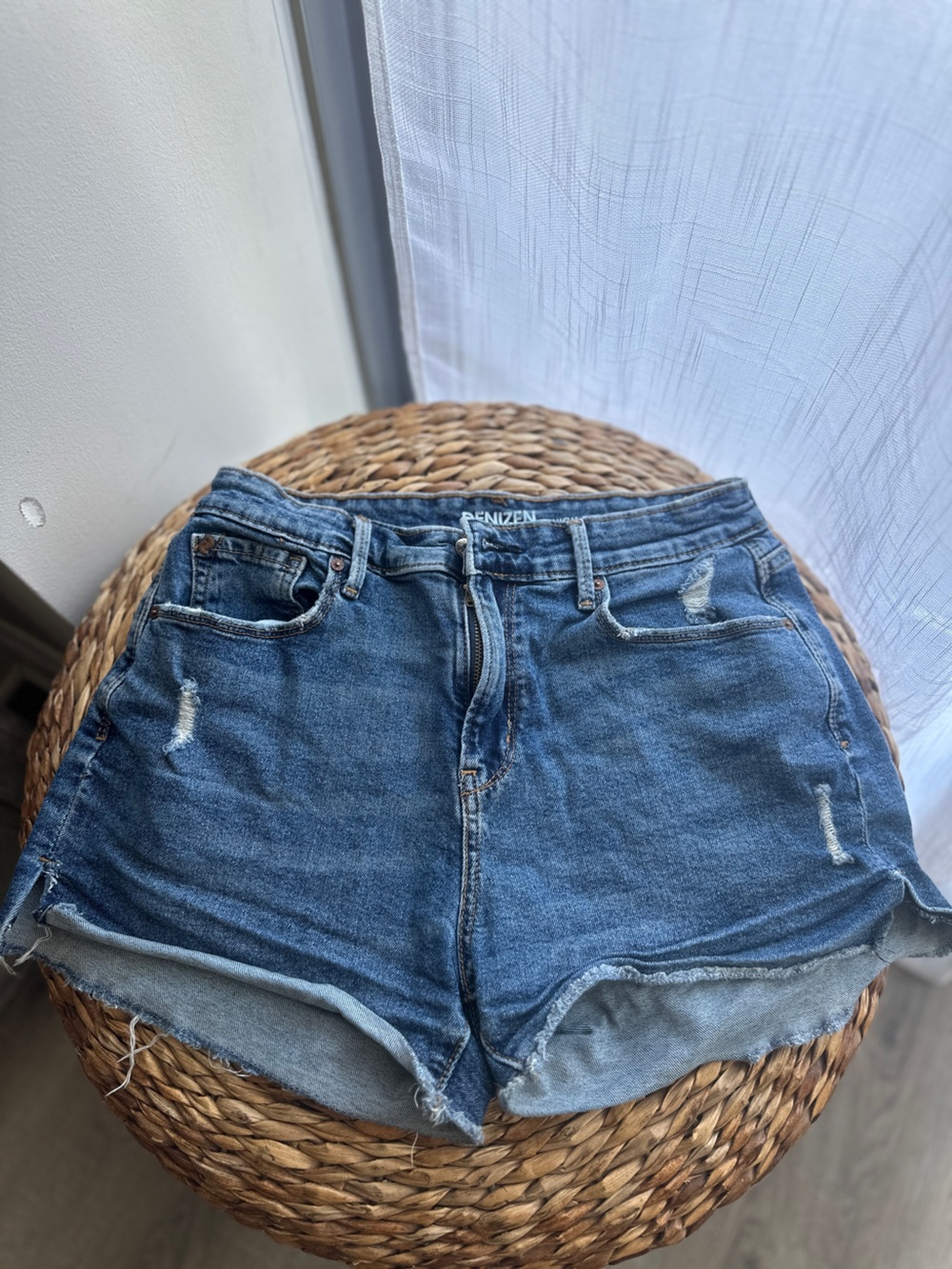Distressed High-Waist Blue Denim Shorts